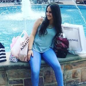 Meet your Posher, Ashley